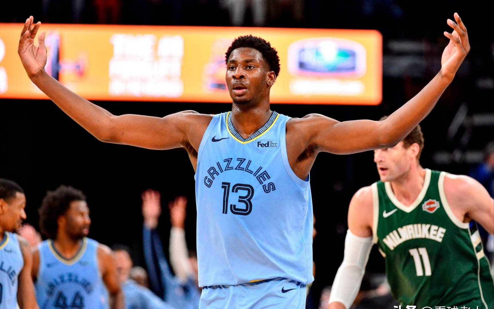 关于NBA常规赛赛程吃紧；孟菲斯灰熊赛后外线爆发；悬念犹存；临场指挥获称赞的信息-爱游戏平台